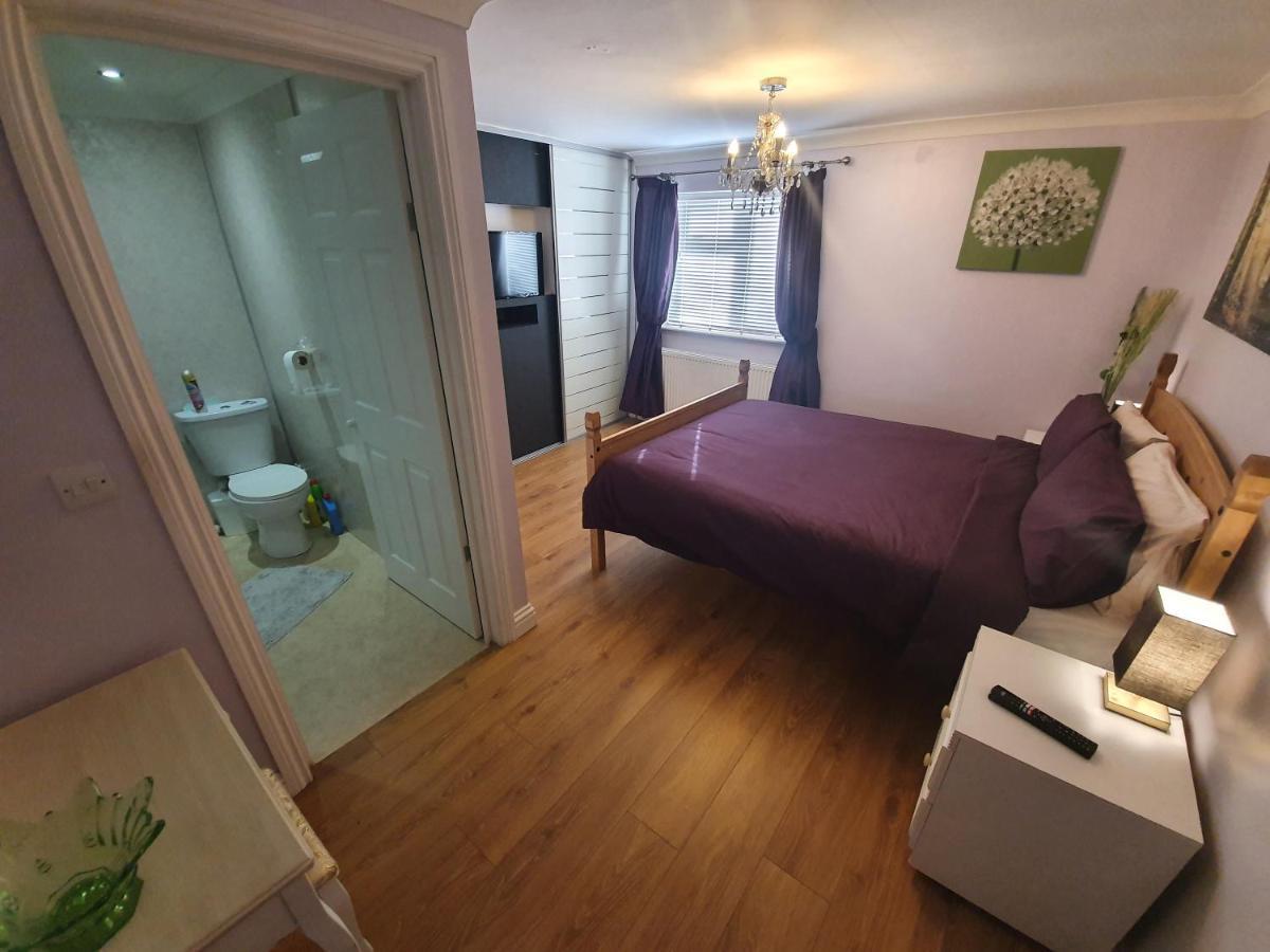 Sherwood Bungalow 3 Bedroom Entire Property Бостон Экстерьер фото